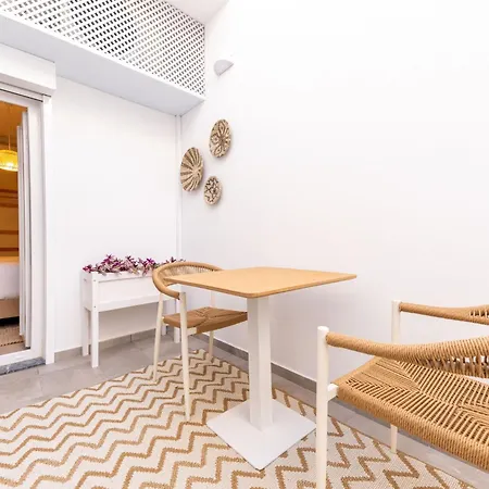 Casa Da Avenida 1 - Centro - Private Terrace Apartment