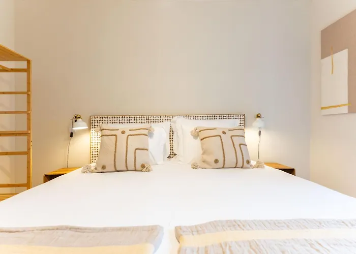 Casa Da Avenida 1 - Centro - Private Terrace تافيرا