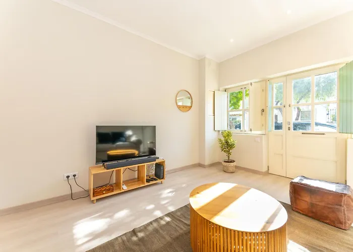 Casa Da Avenida 1 - Centro - Private Terrace تافيرا